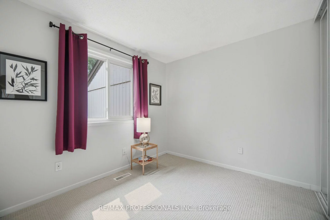 22, Pontiac, Heart Lake West, Brampton
