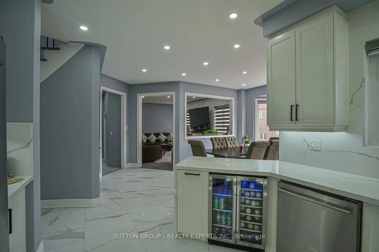 373, Sunny Meadow, Sandringham-Wellington, Brampton