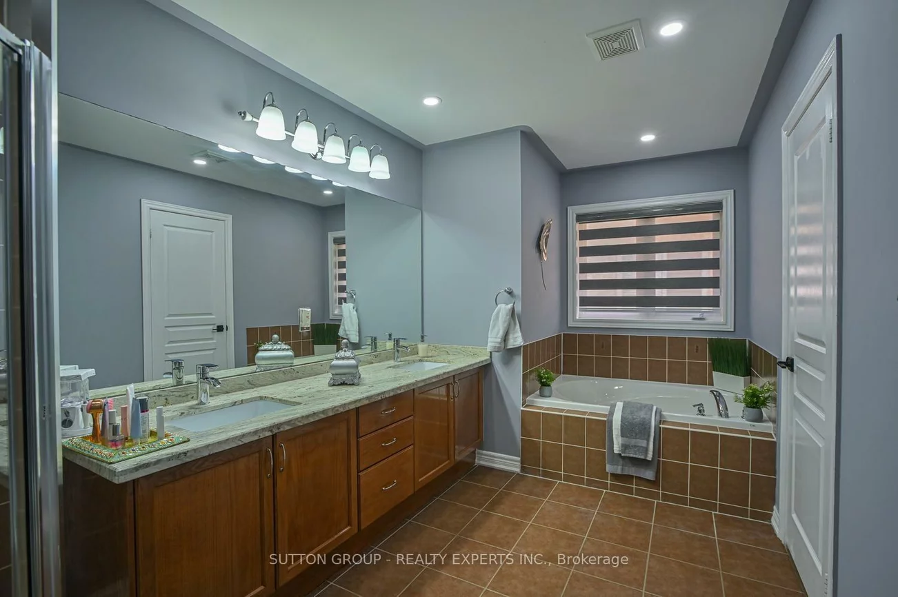 373, Sunny Meadow, Sandringham-Wellington, Brampton