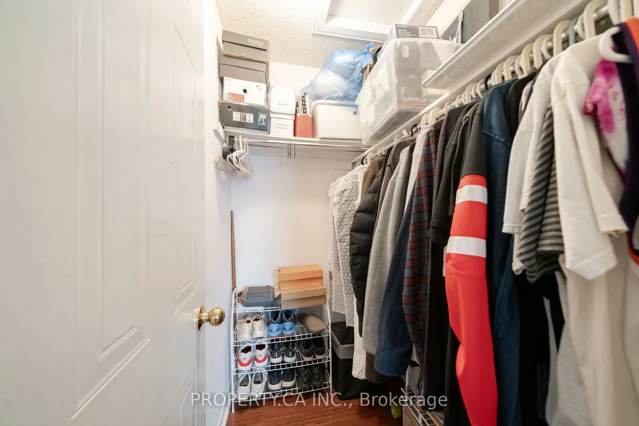 72, Desert Sand, Sandringham-Wellington, Brampton