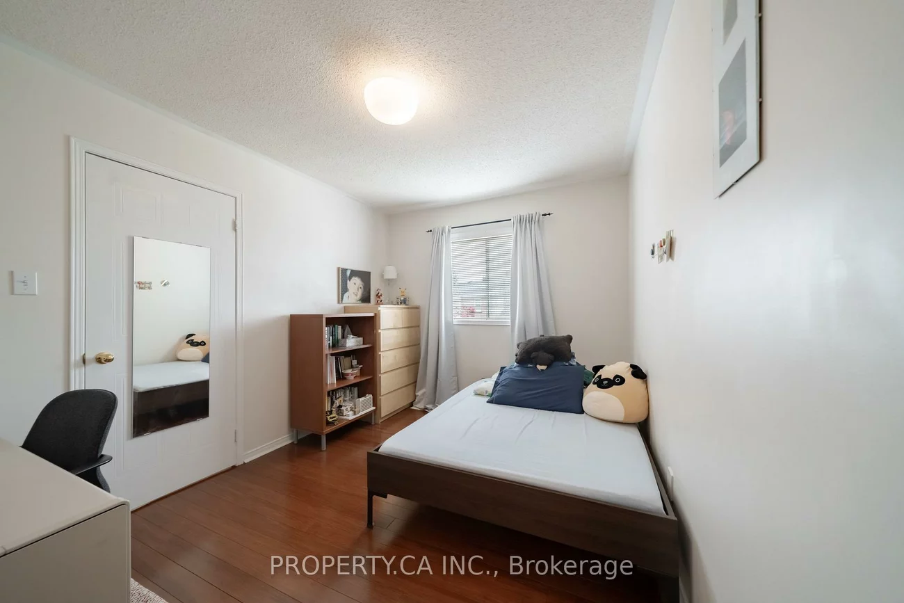 72, Desert Sand, Sandringham-Wellington, Brampton