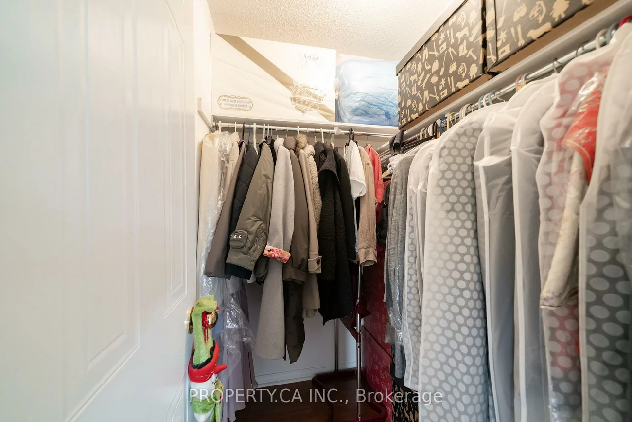 72, Desert Sand, Sandringham-Wellington, Brampton