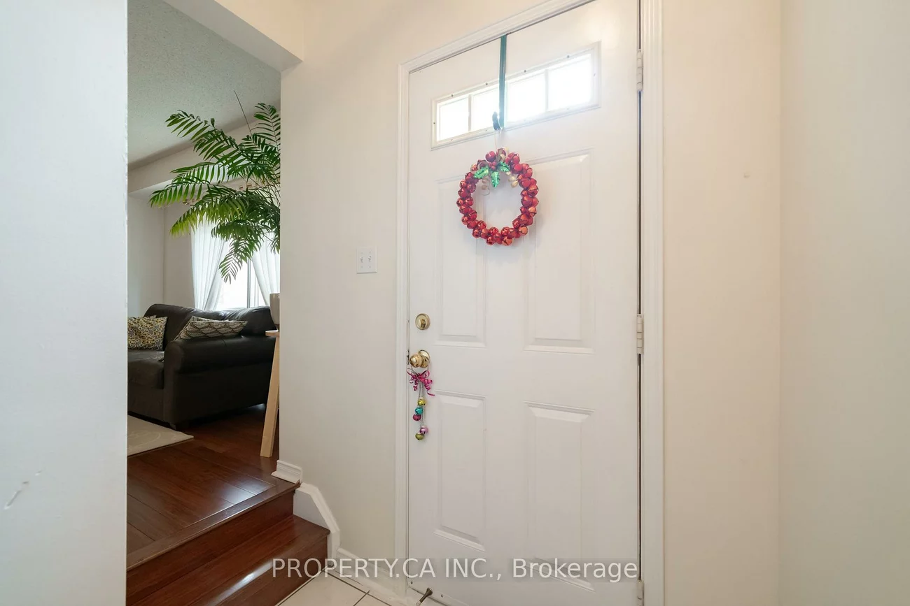 72, Desert Sand, Sandringham-Wellington, Brampton