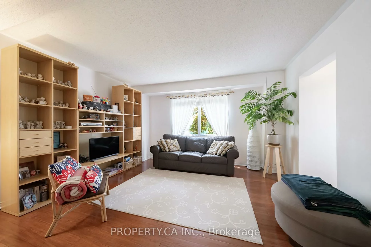 72, Desert Sand, Sandringham-Wellington, Brampton