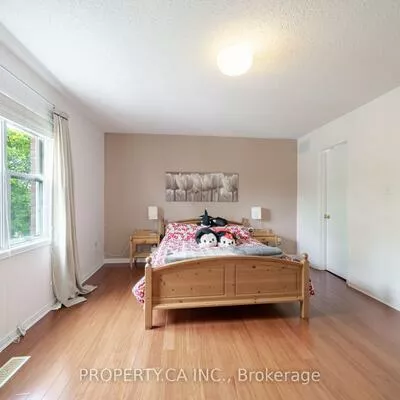 72, Desert Sand, Sandringham-Wellington, Brampton