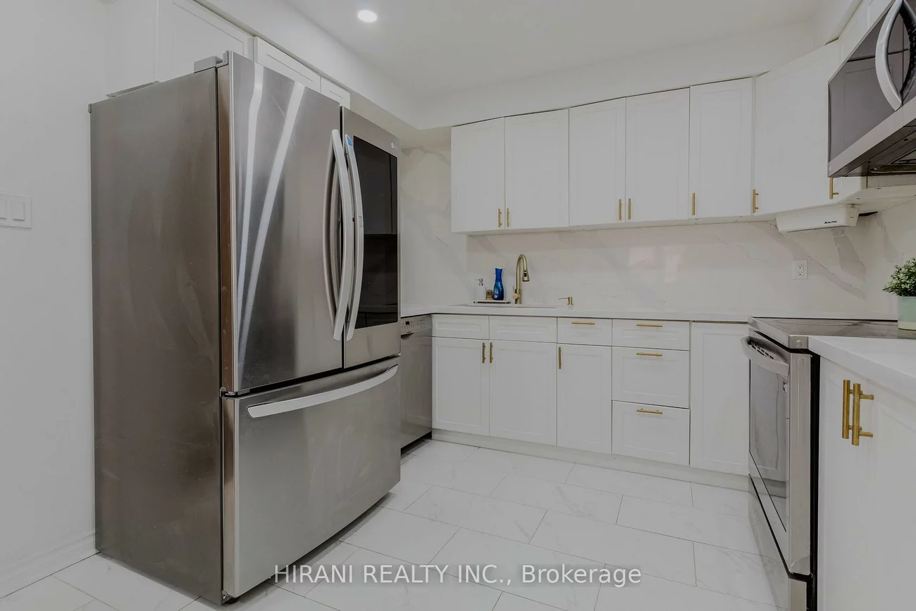 75, Royal Salisbury, Madoc, Brampton