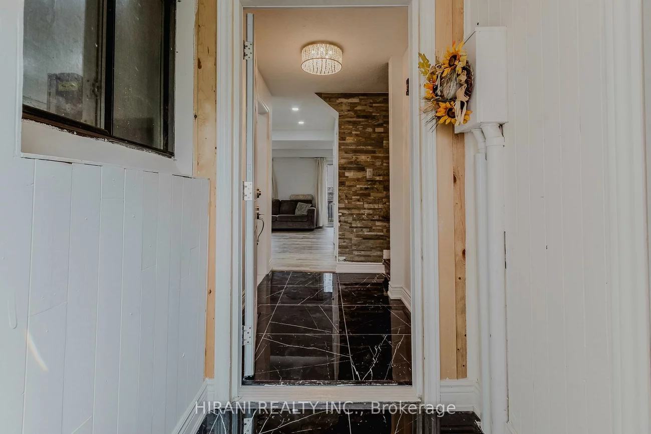 75, Royal Salisbury, Madoc, Brampton