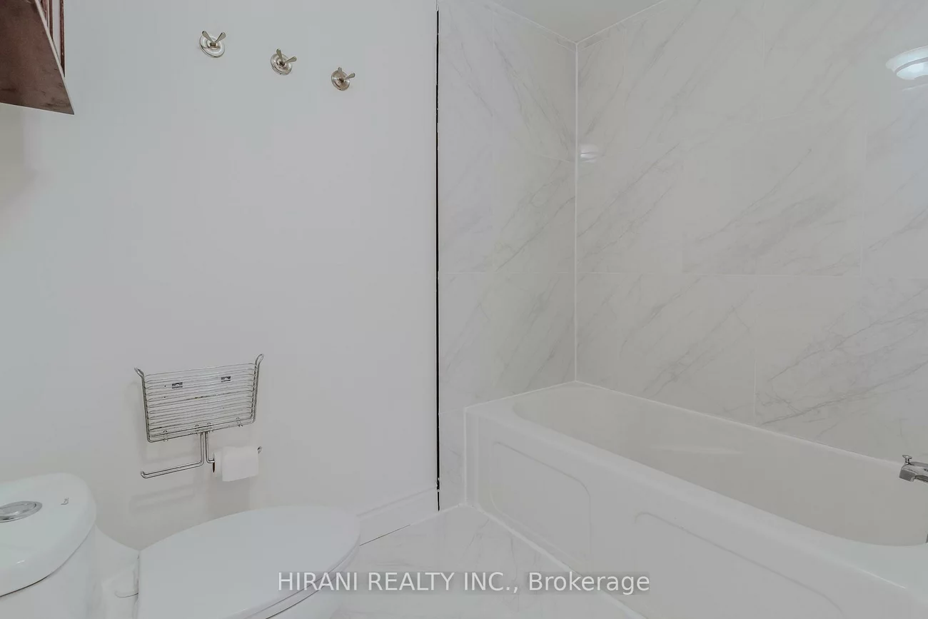 75, Royal Salisbury, Madoc, Brampton