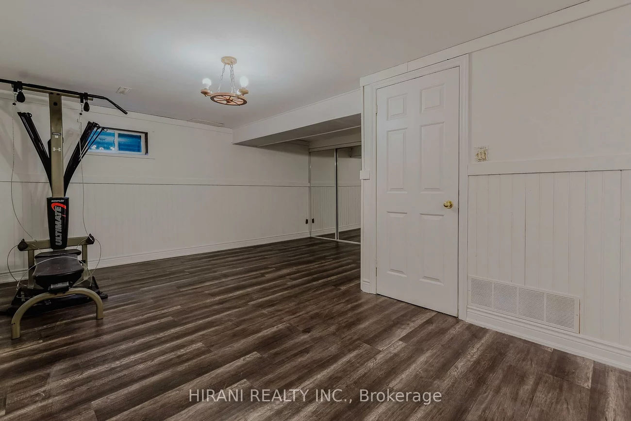 75, Royal Salisbury, Madoc, Brampton