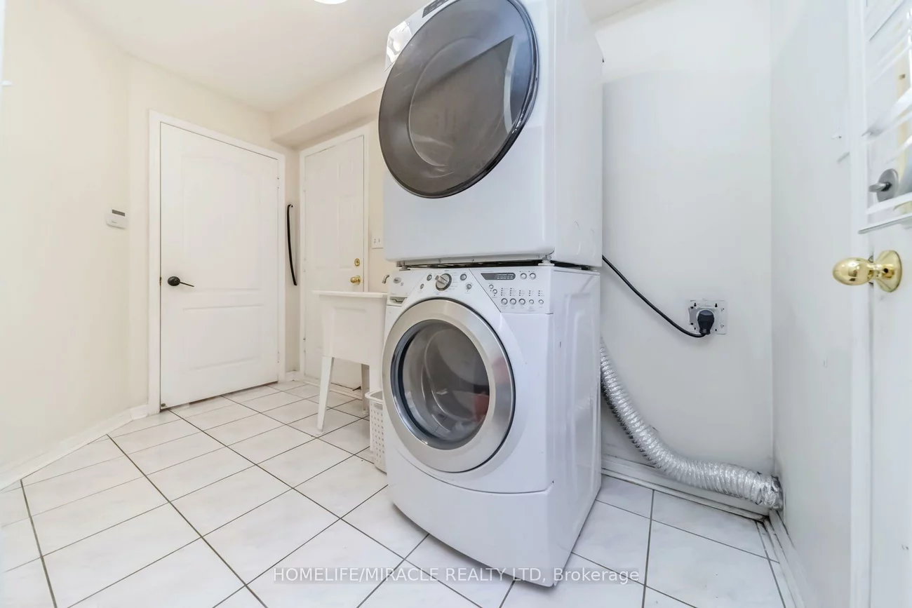 32, Gold Tree, Sandringham-Wellington, Brampton