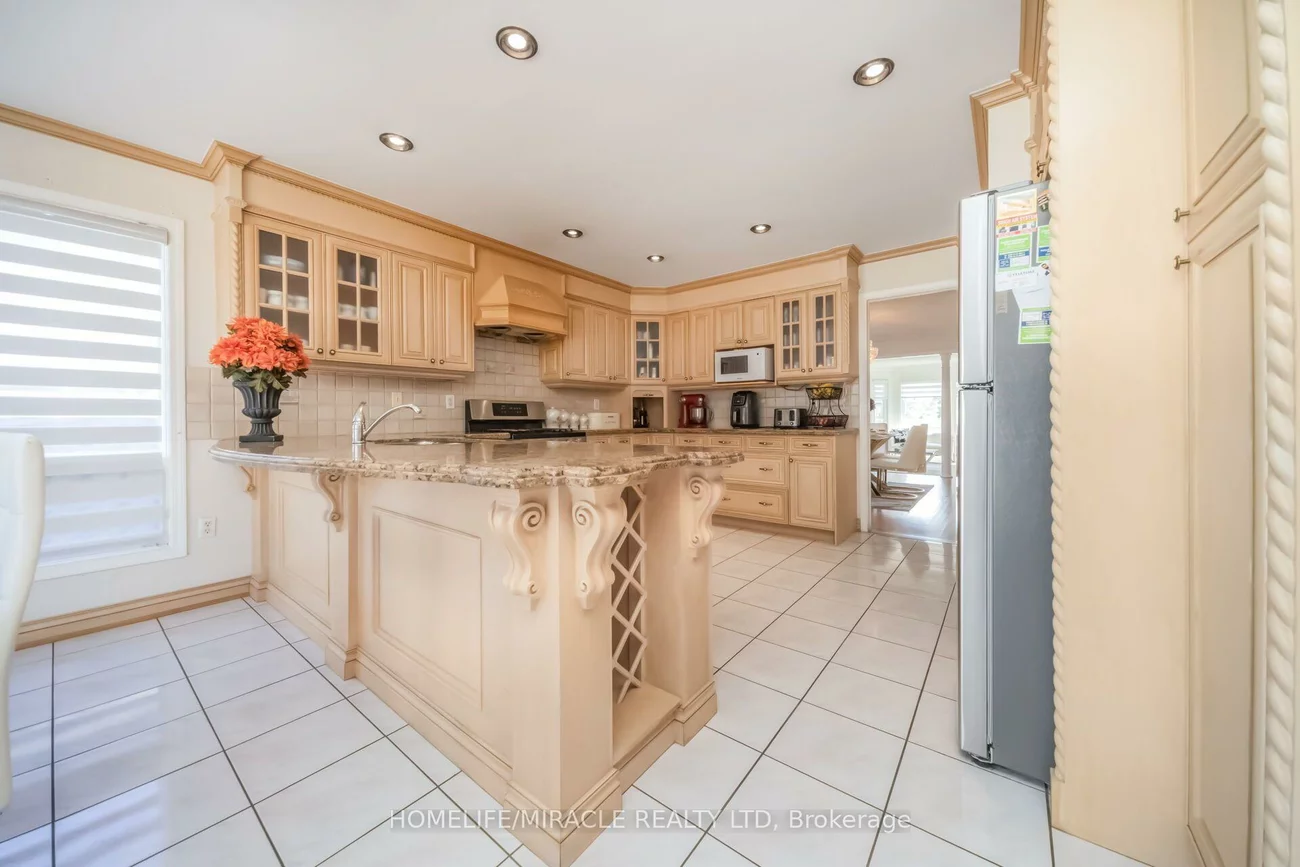 32, Gold Tree, Sandringham-Wellington, Brampton