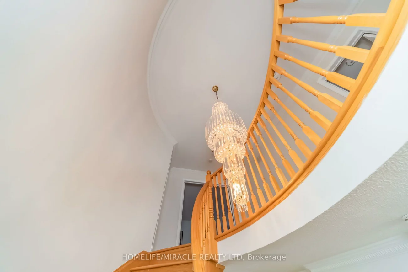 32, Gold Tree, Sandringham-Wellington, Brampton