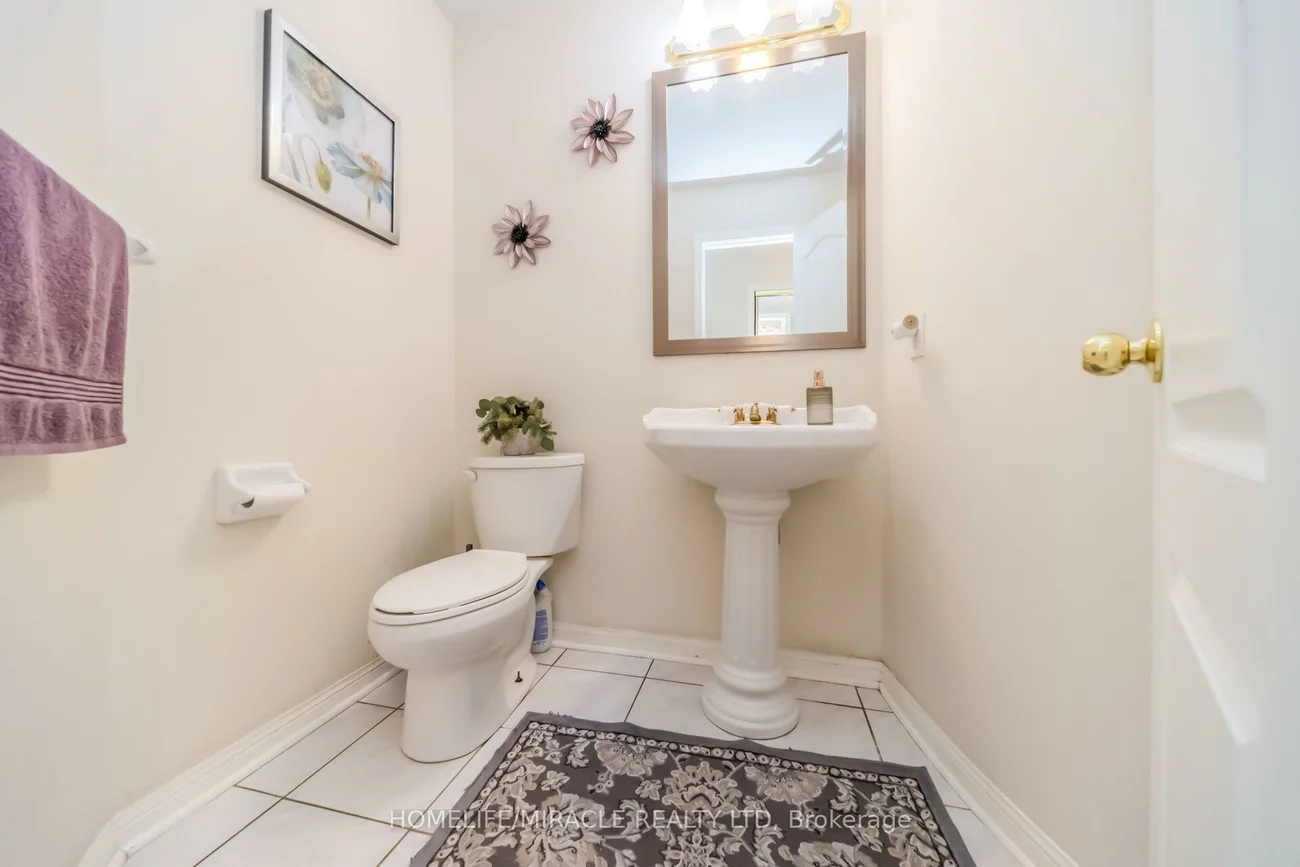32, Gold Tree, Sandringham-Wellington, Brampton