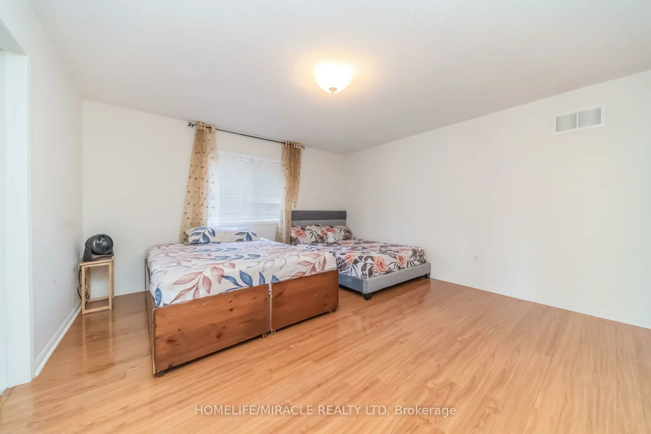 32, Gold Tree, Sandringham-Wellington, Brampton