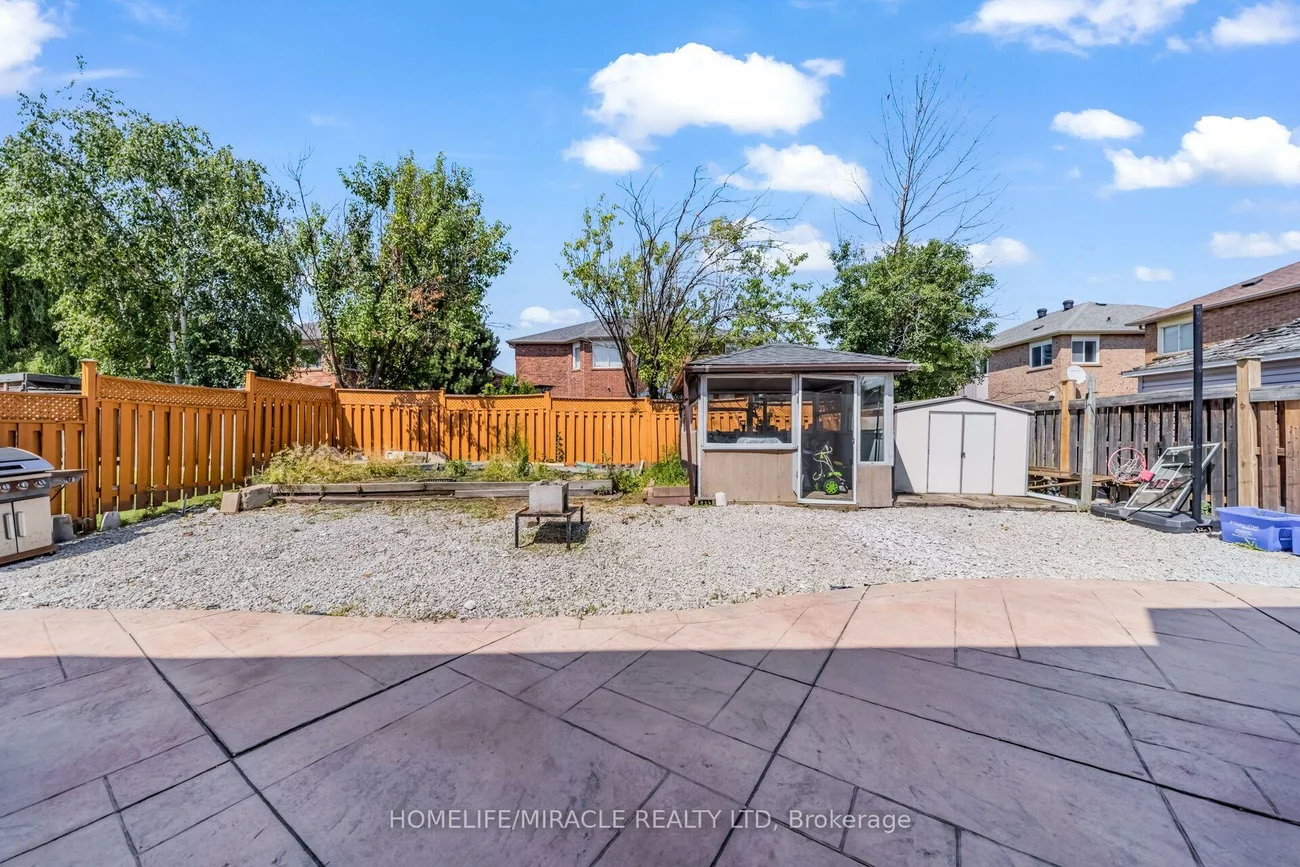 32, Gold Tree, Sandringham-Wellington, Brampton