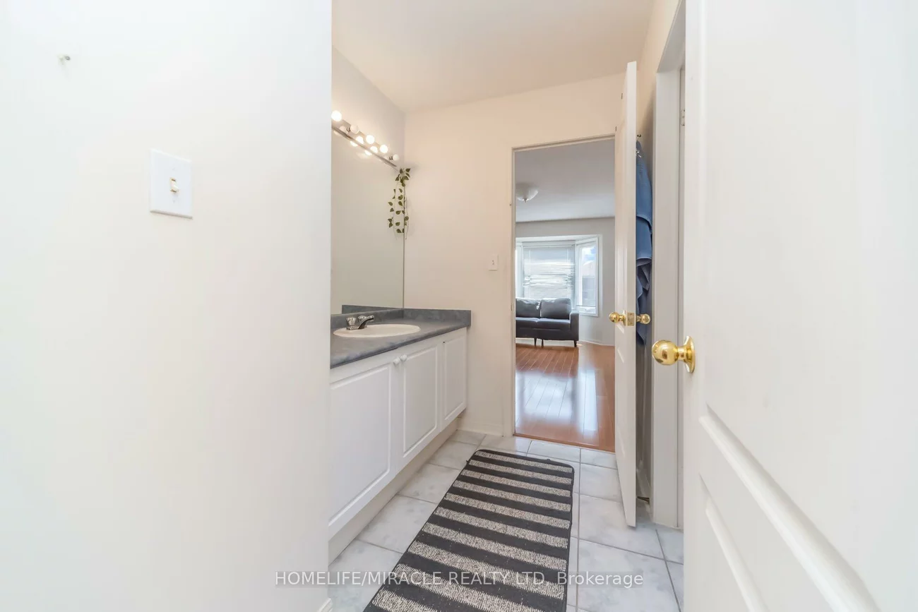 32, Gold Tree, Sandringham-Wellington, Brampton