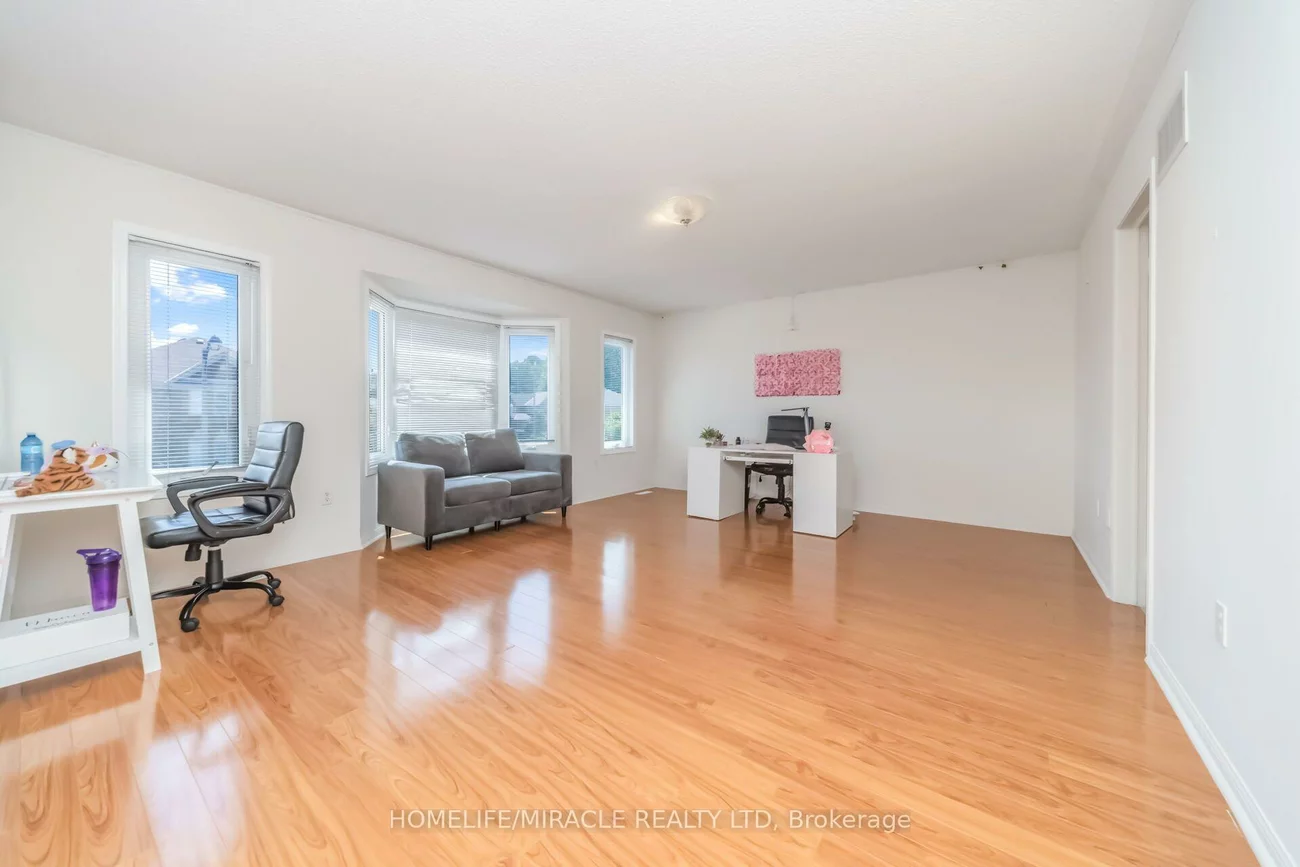 32, Gold Tree, Sandringham-Wellington, Brampton