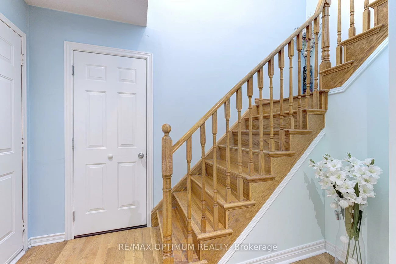 28, Stalbridge, Fletcher's Creek South, Brampton