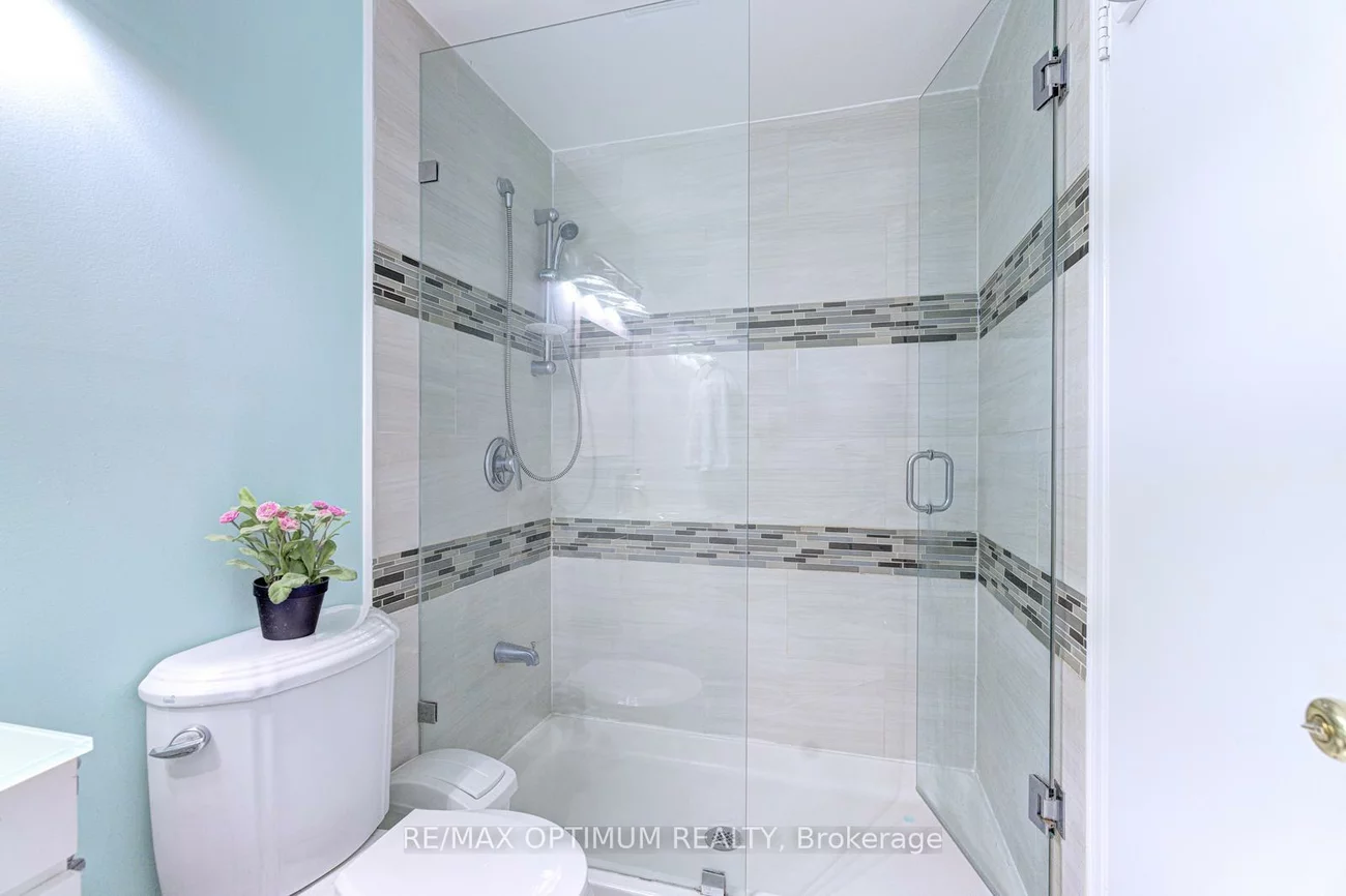 28, Stalbridge, Fletcher's Creek South, Brampton