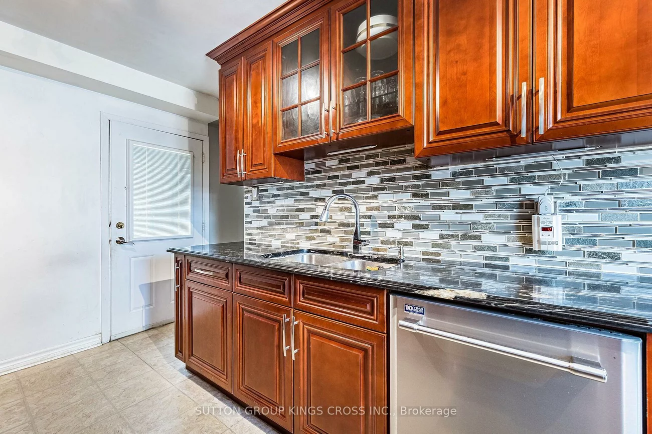 2, Hemlark, Central Park, Brampton