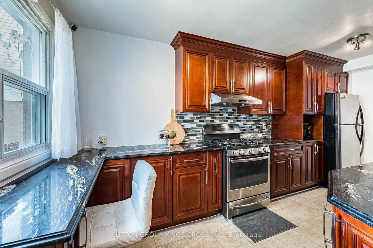 2, Hemlark, Central Park, Brampton