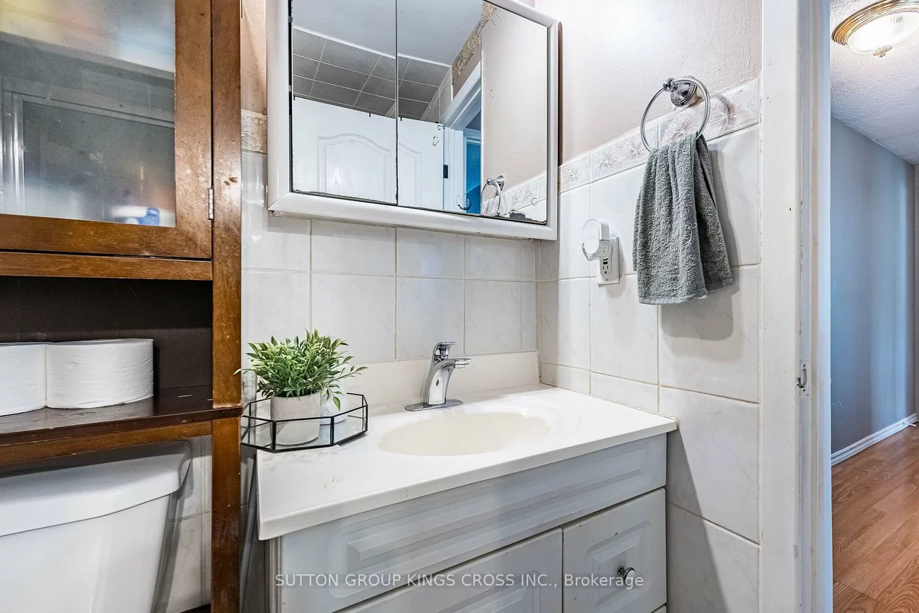 2, Hemlark, Central Park, Brampton