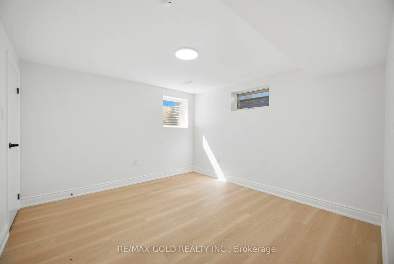 8, Athlone, Avondale, Brampton