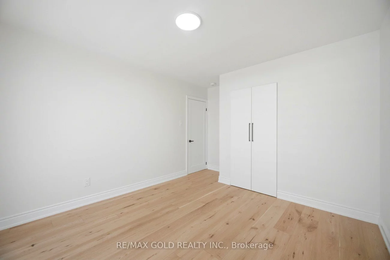 8, Athlone, Avondale, Brampton
