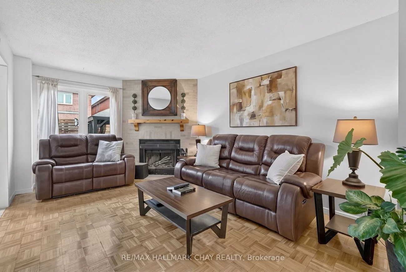 76, Donna, Brampton West, Brampton