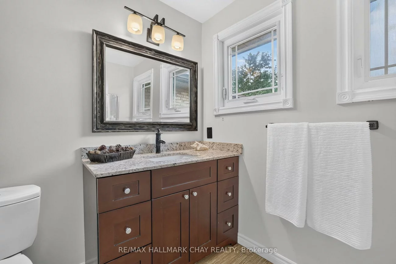 76, Donna, Brampton West, Brampton
