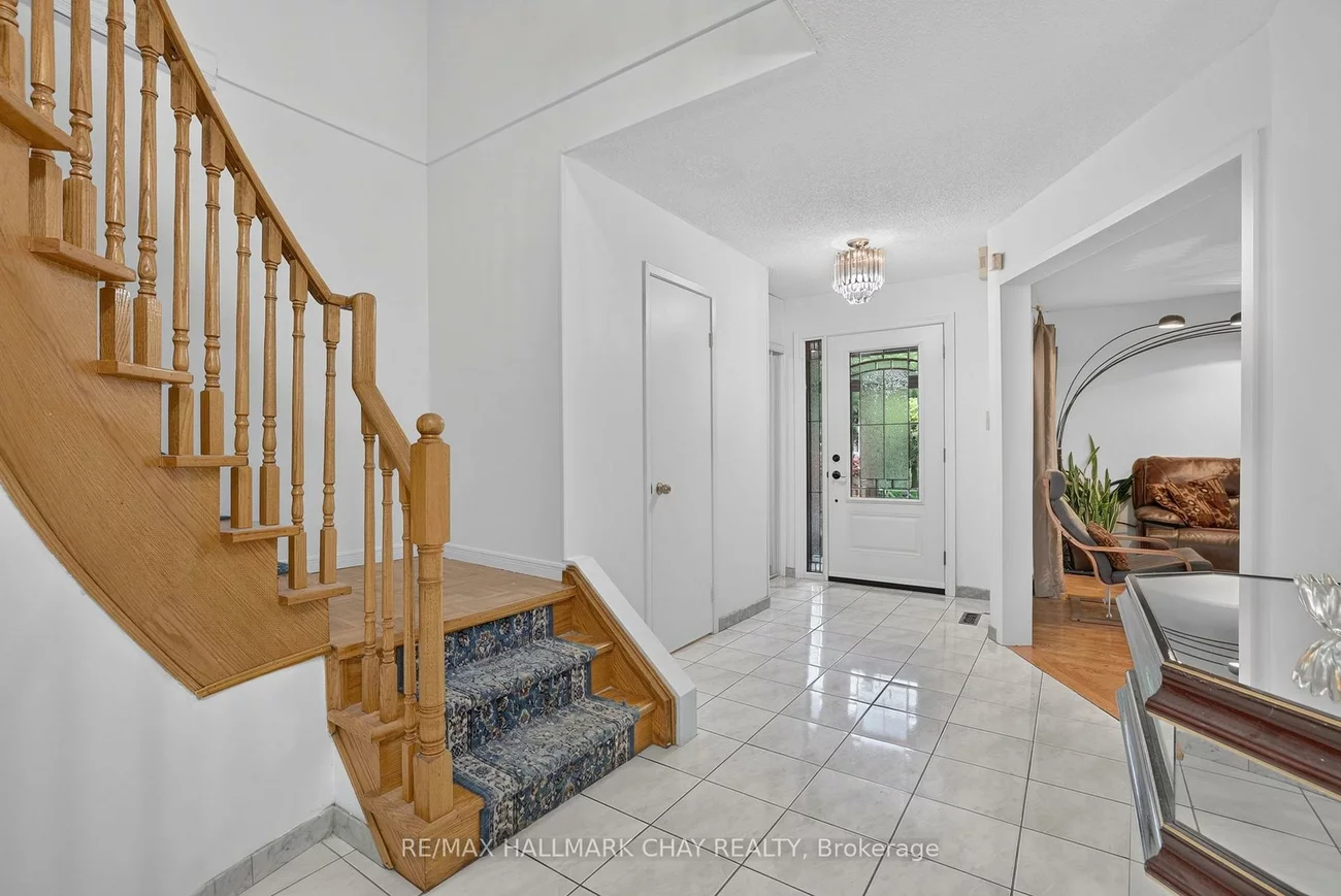 76, Donna, Brampton West, Brampton