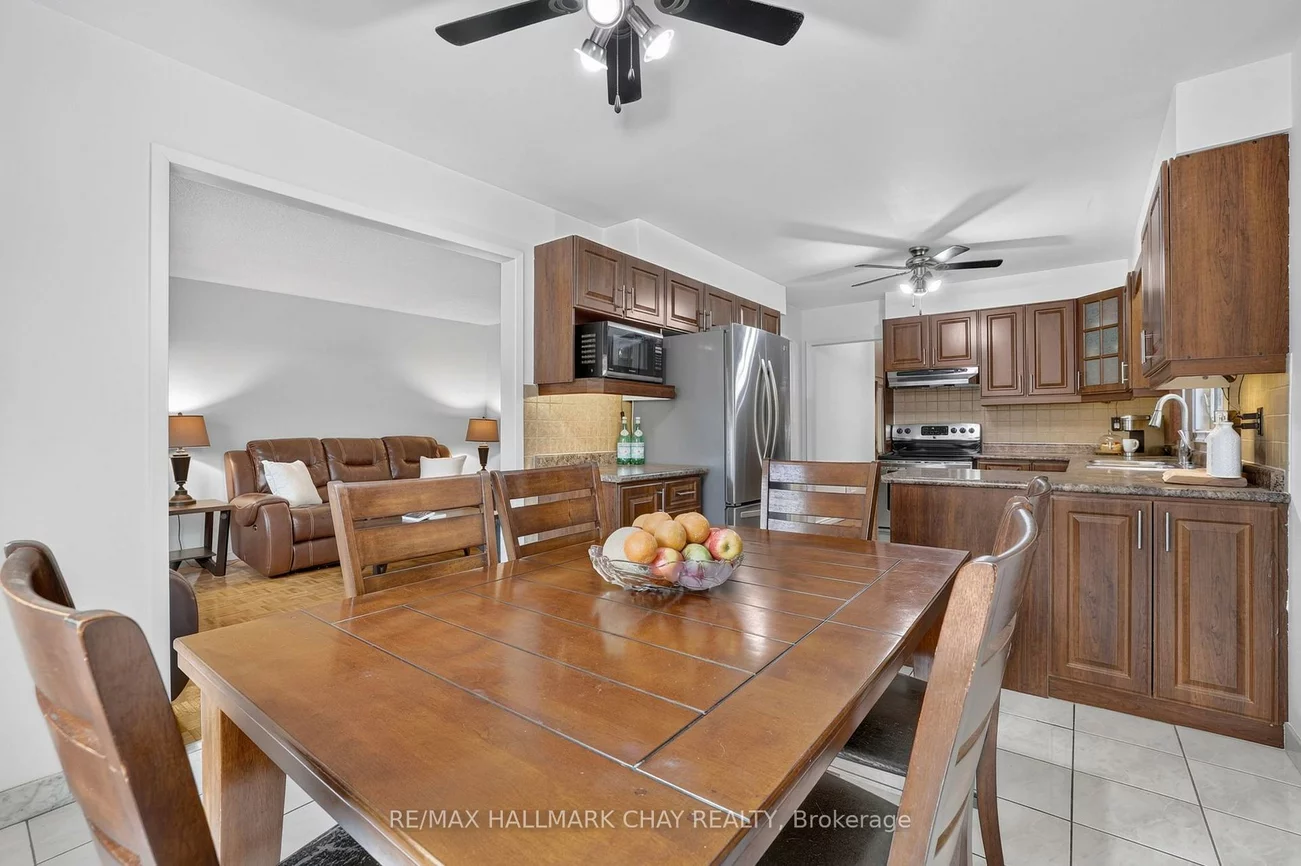 76, Donna, Brampton West, Brampton