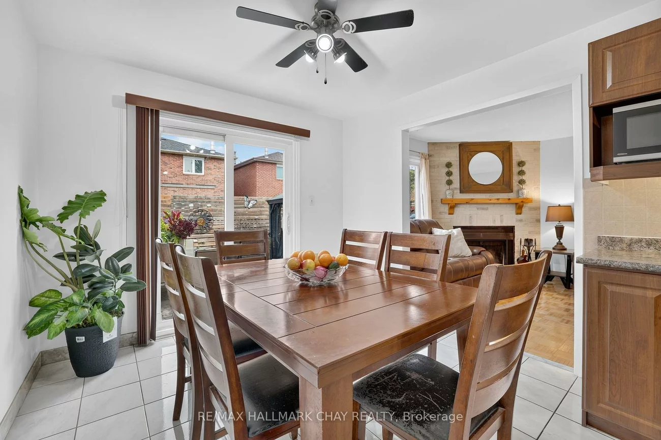 76, Donna, Brampton West, Brampton