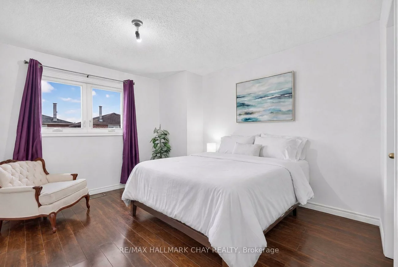 76, Donna, Brampton West, Brampton