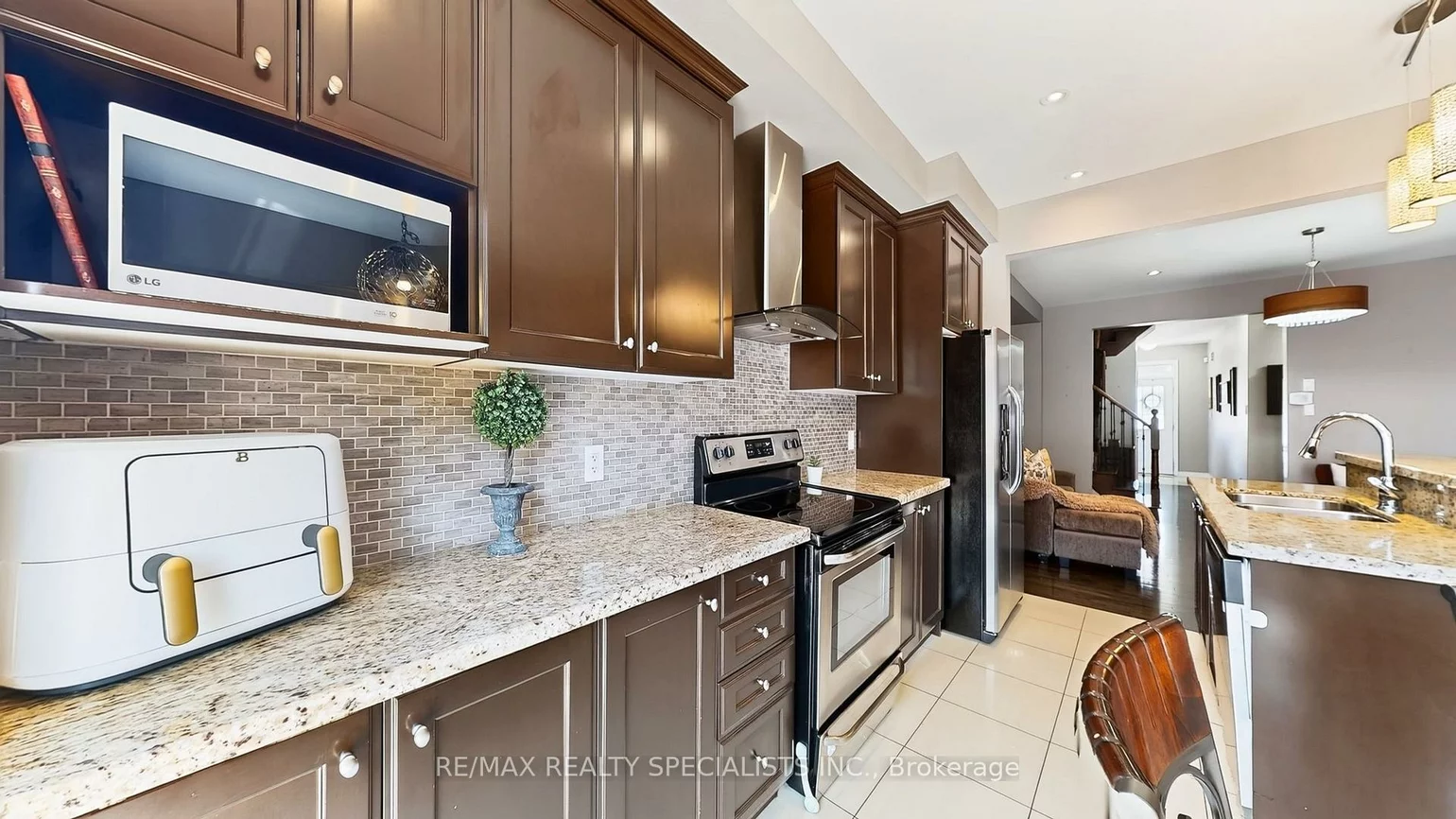 30, Pendulum, Sandringham-Wellington, Brampton