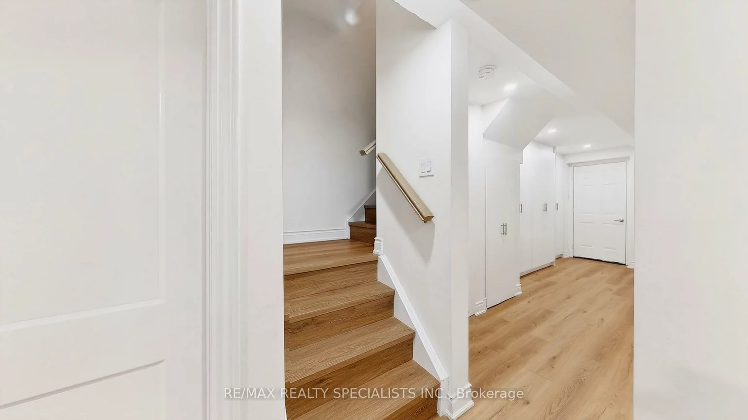 30, Pendulum, Sandringham-Wellington, Brampton