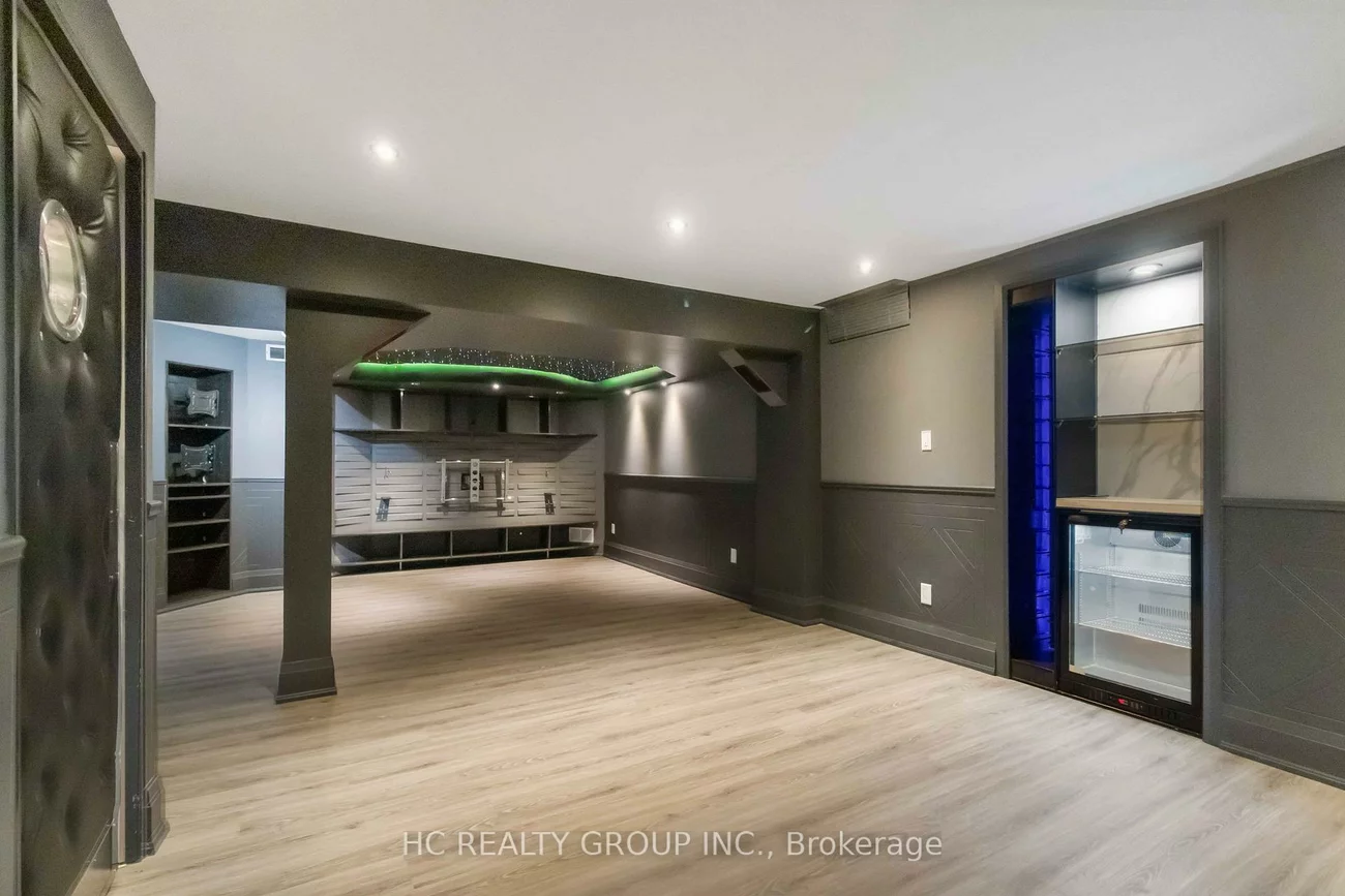 16, Begonia, Northwest Sandalwood Parkway, Brampton