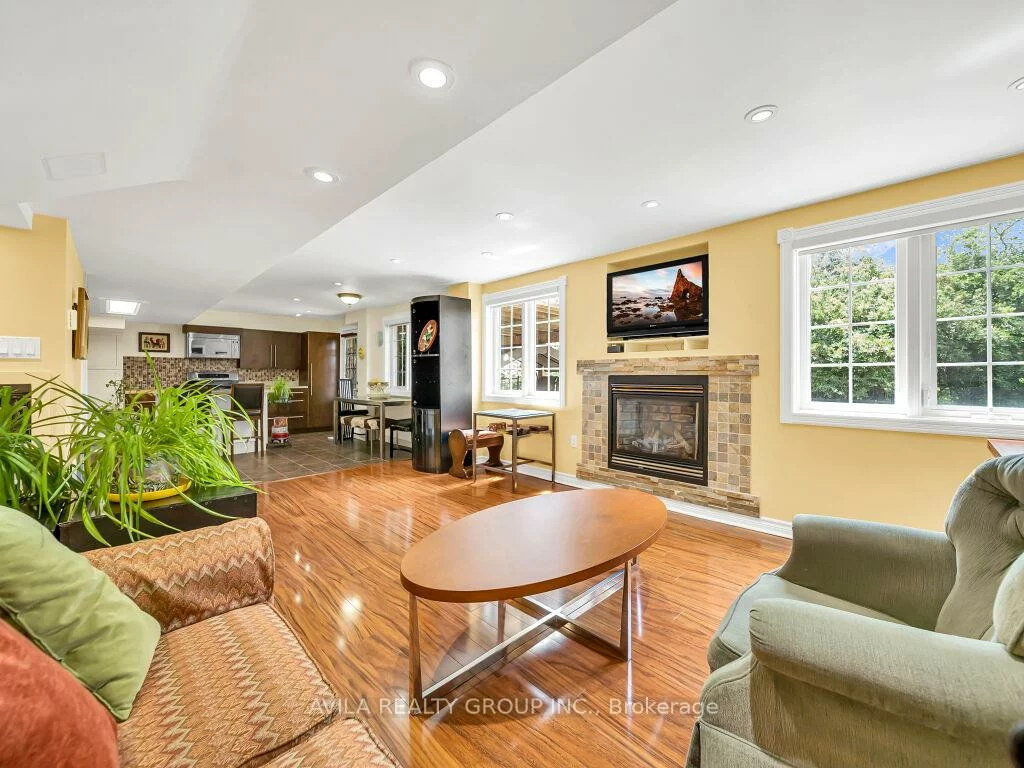 104, Southlake, Madoc, Brampton