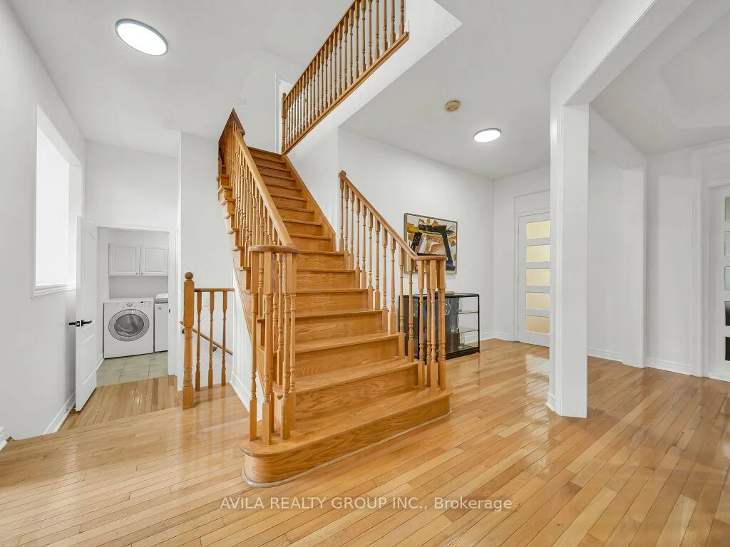 104, Southlake, Madoc, Brampton
