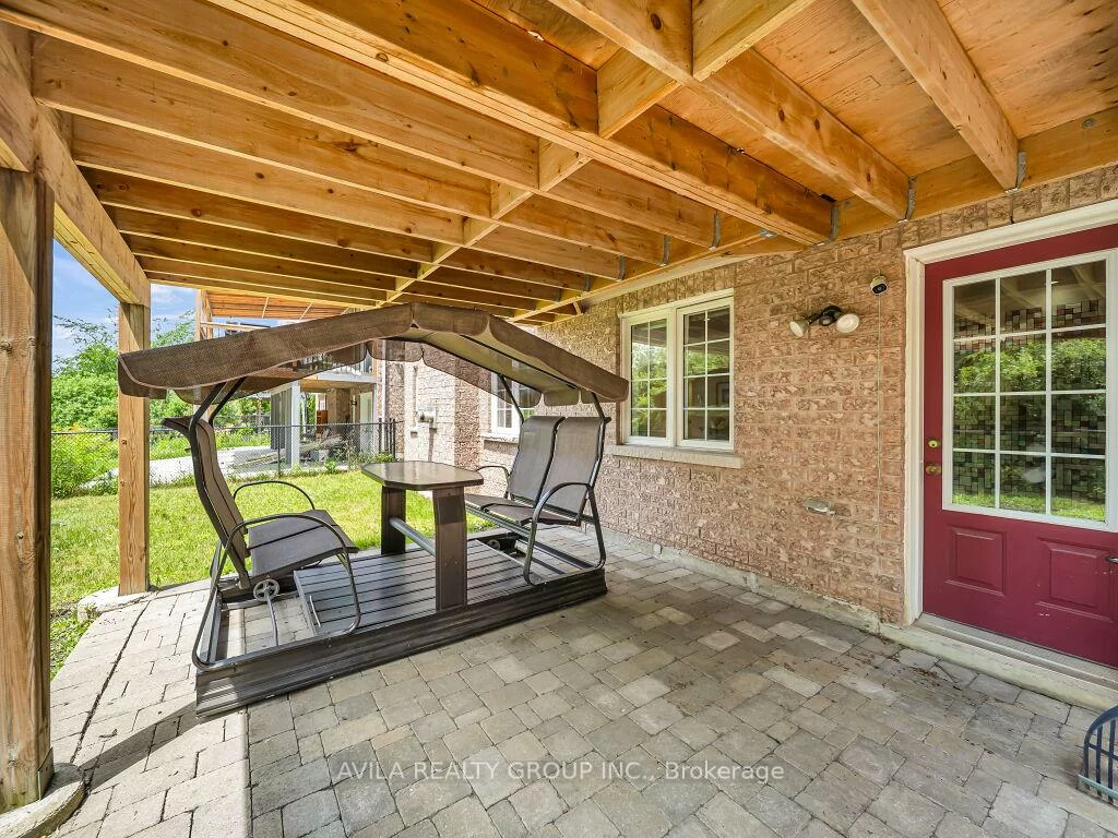 104, Southlake, Madoc, Brampton