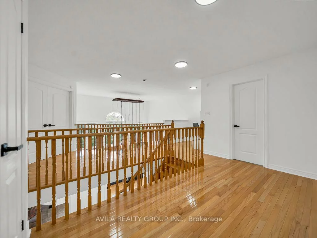 104, Southlake, Madoc, Brampton