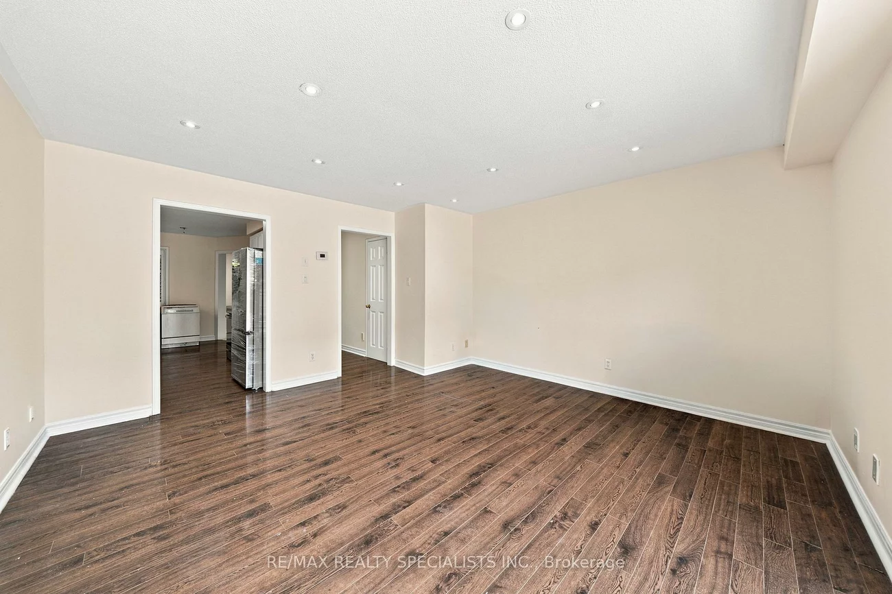 45, Clover Bloom, Sandringham-Wellington, Brampton