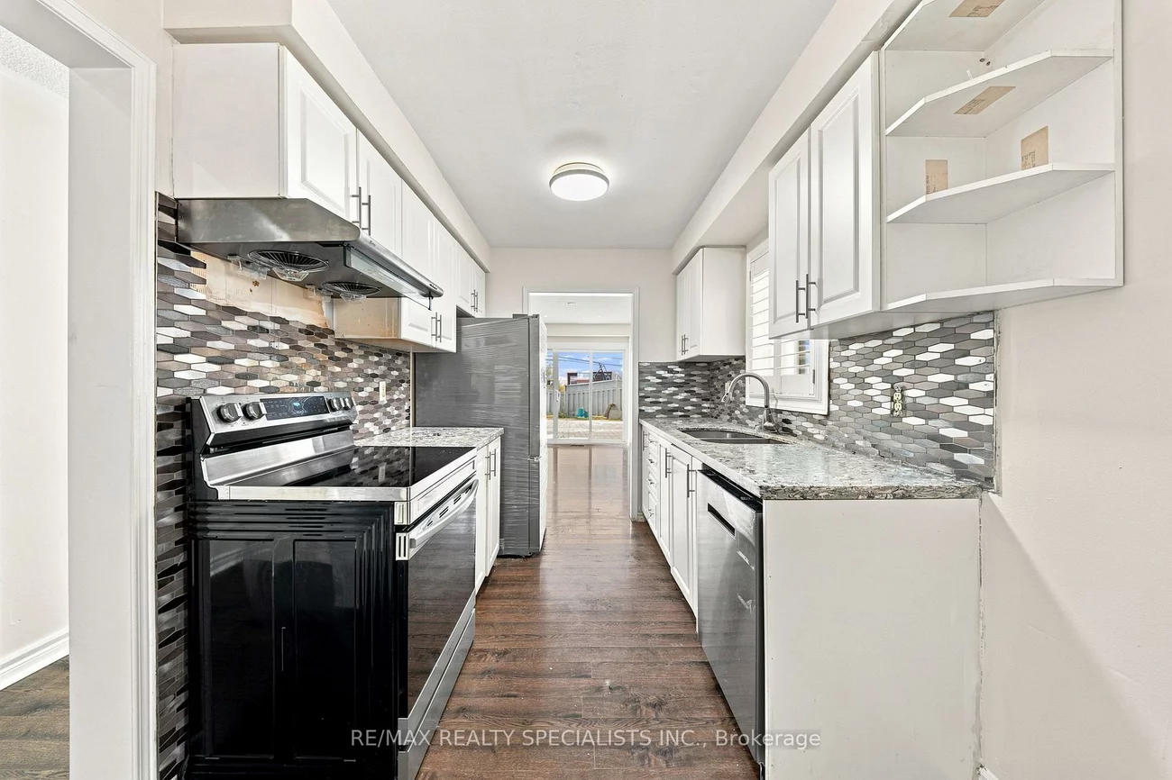45, Clover Bloom, Sandringham-Wellington, Brampton