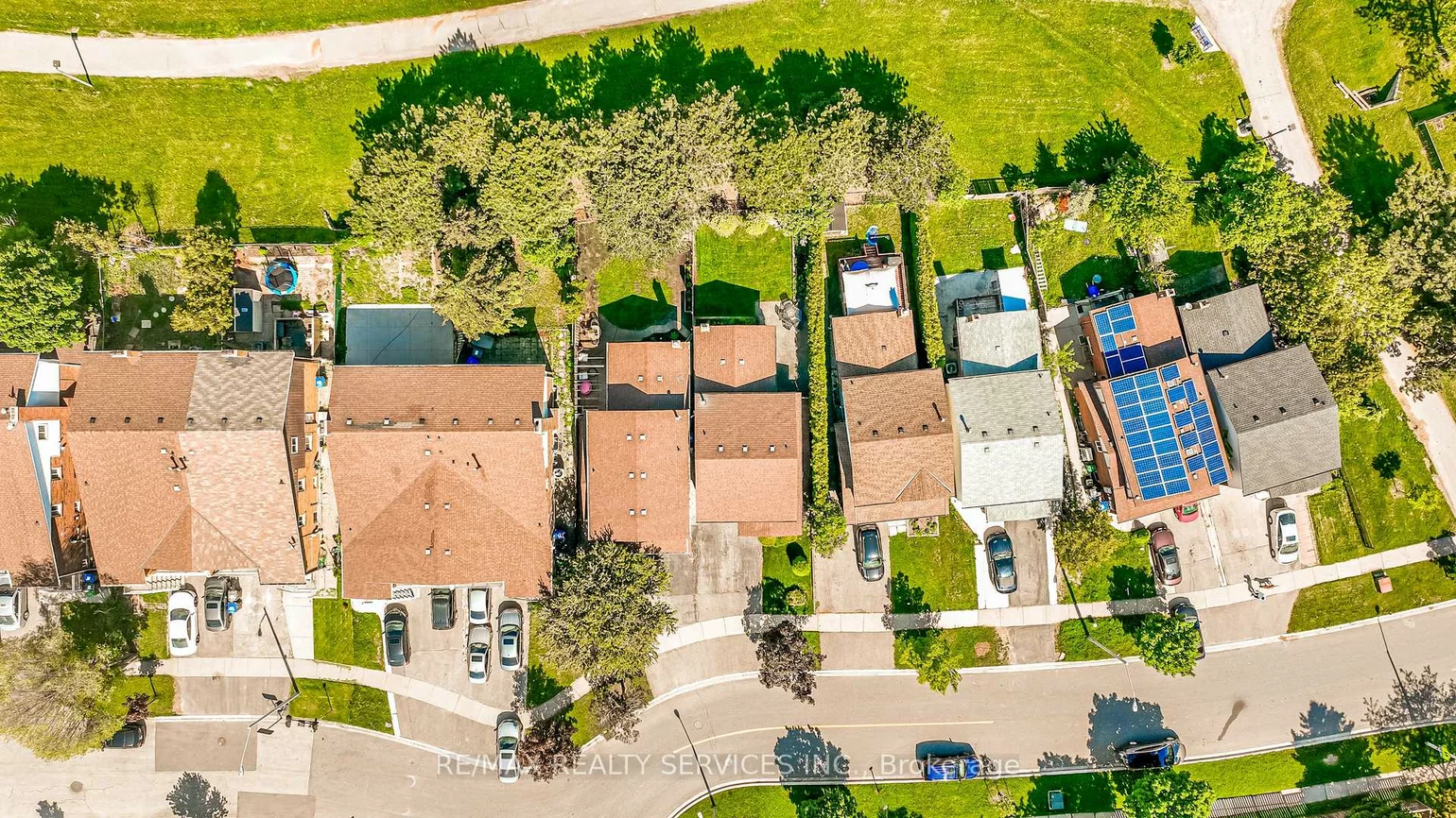 32, Winterfold, Madoc, Brampton