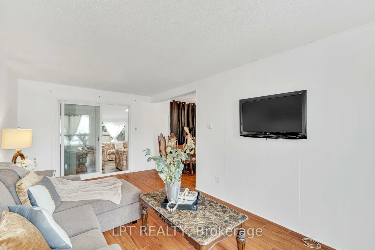 95, Huntingwood, Central Park, Brampton