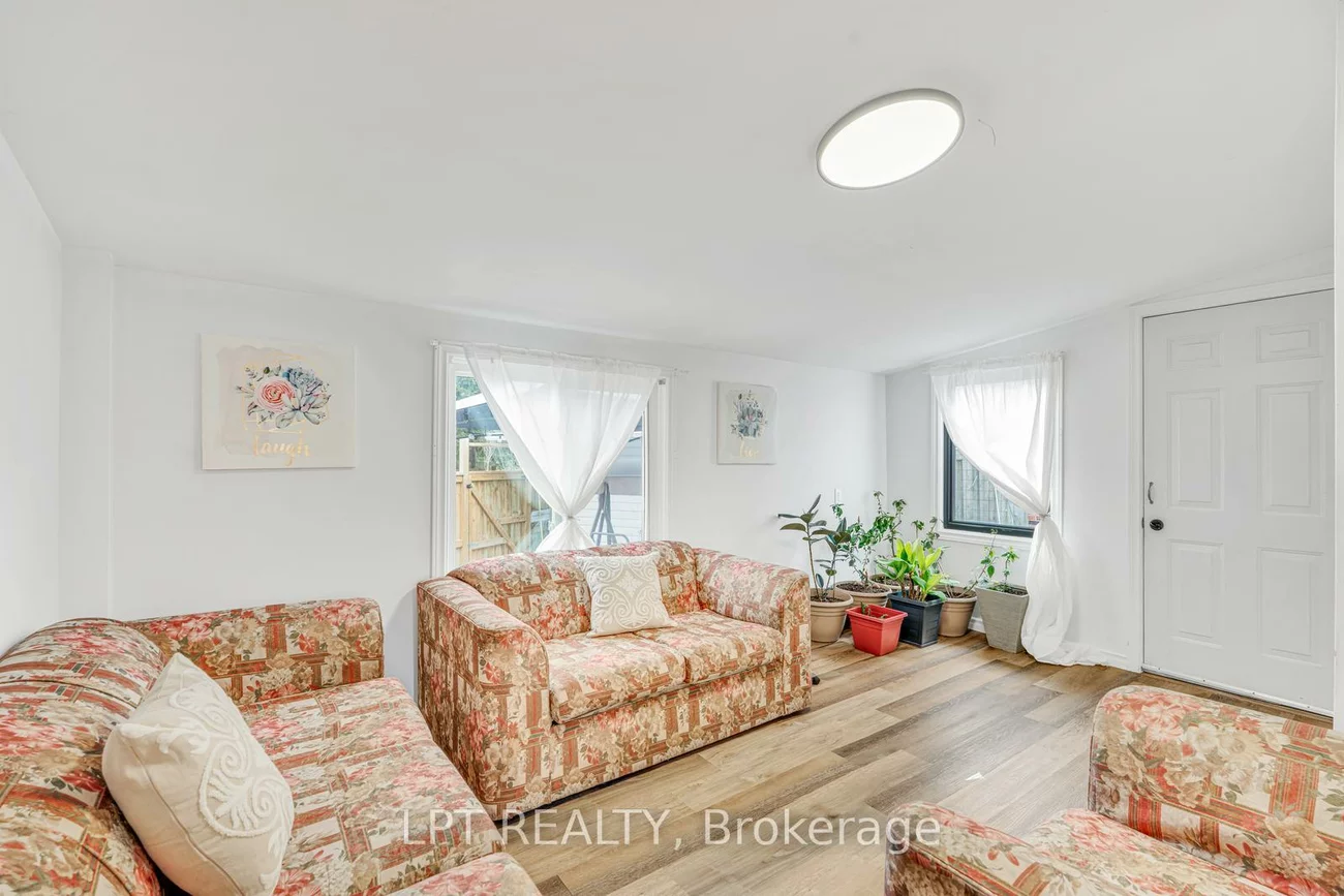 95, Huntingwood, Central Park, Brampton