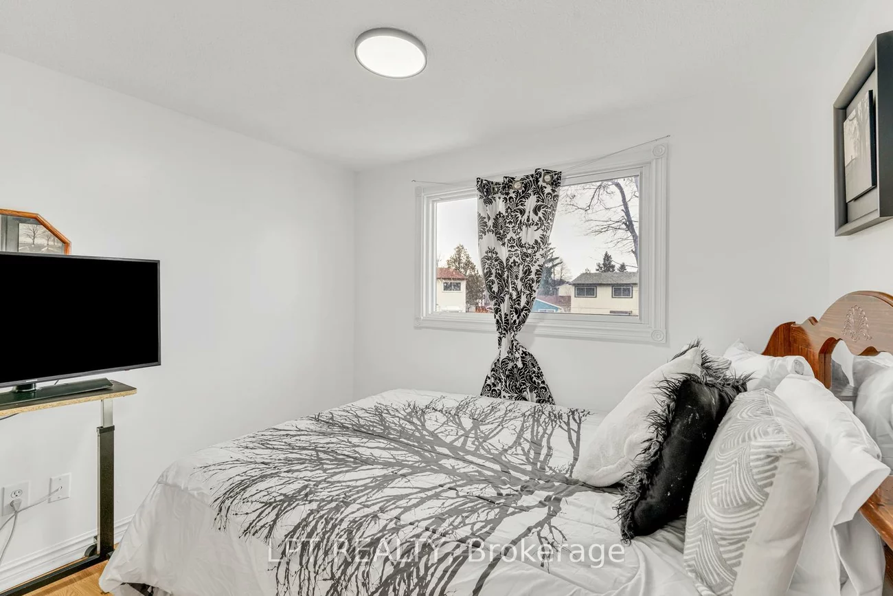 95, Huntingwood, Central Park, Brampton