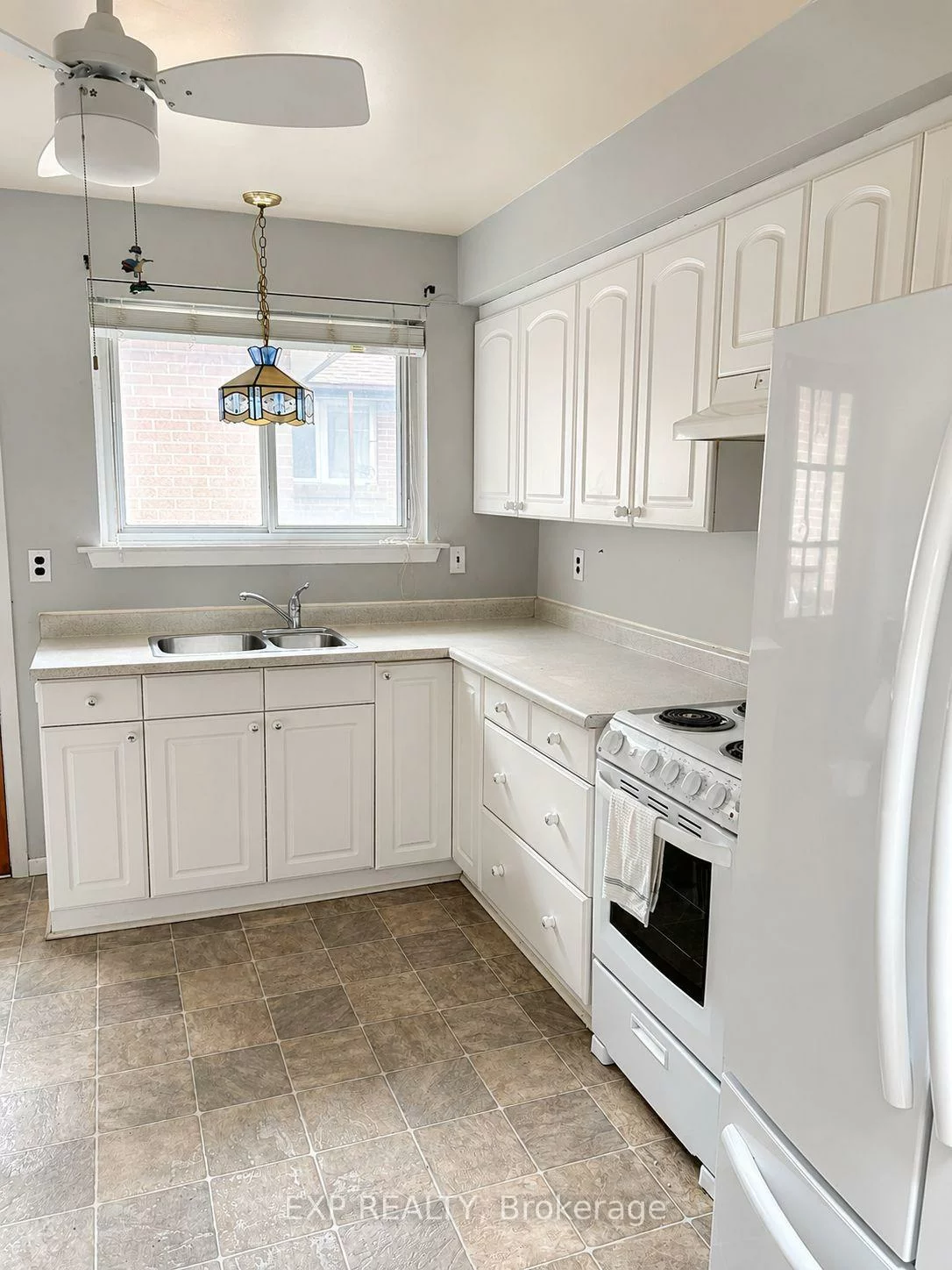 79, Dorset, Southgate, Brampton