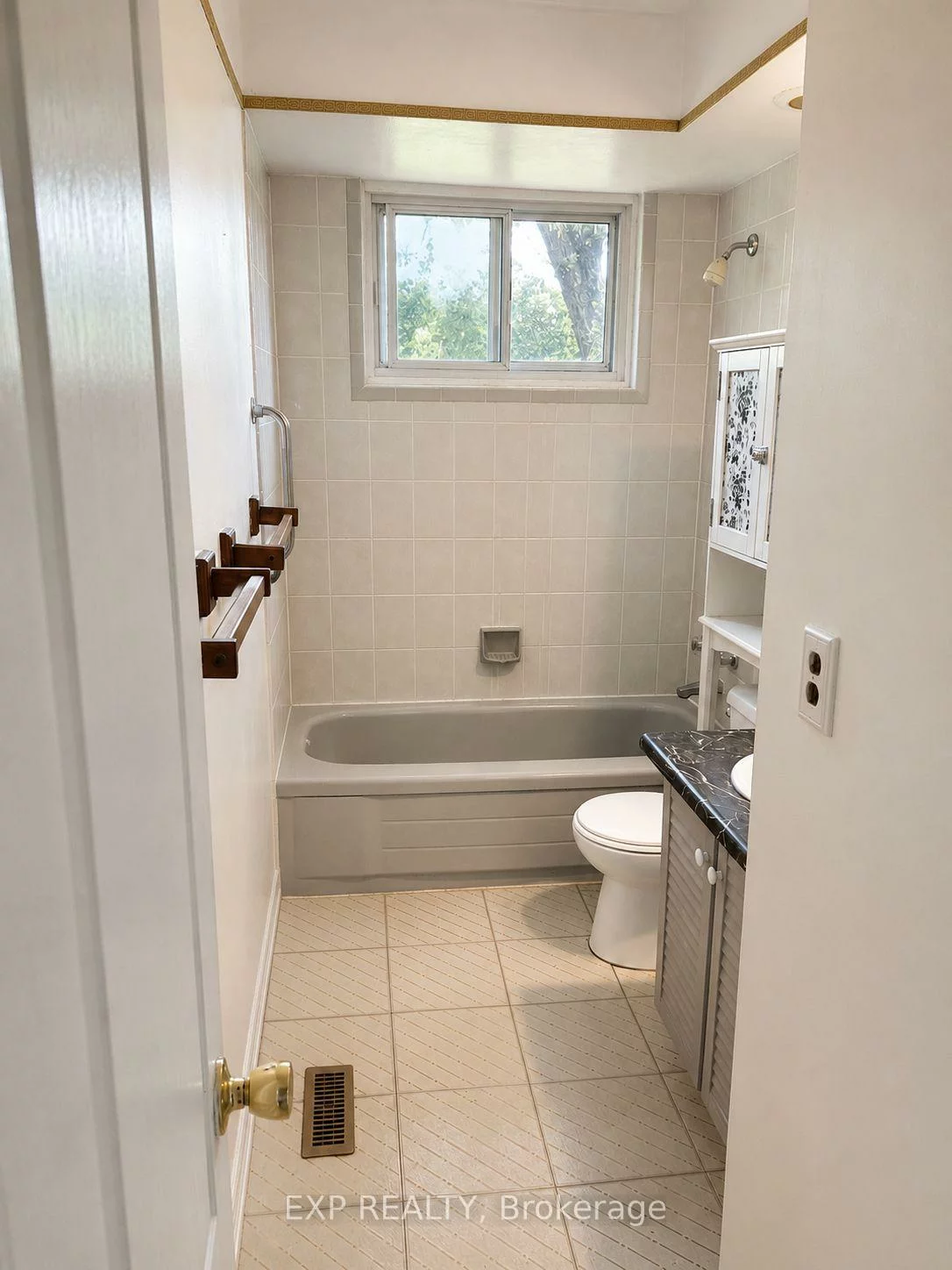 79, Dorset, Southgate, Brampton