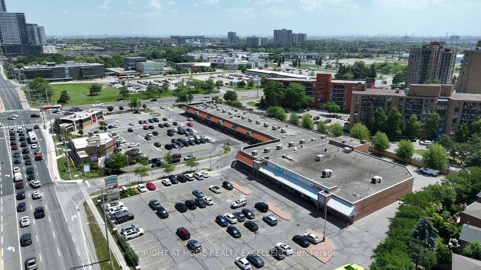10, Banting, Fletcher's West, Brampton